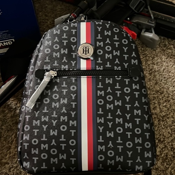 TOMMY HILFIGER MINI BACKPACK - Picture 1 of 4